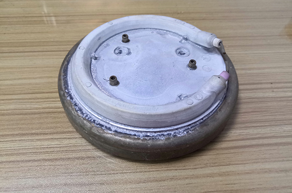 高頻釬焊機(jī)公司—又引進(jìn)一批技術(shù)人才